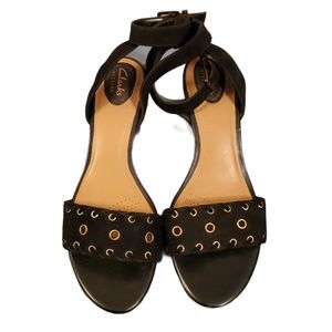 Clarks 10 Black Suede Ankle Strap Stacked Heeled Sandals